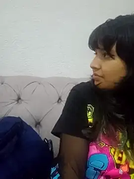 Snapshot of Liily_Foxxy chatting on June 13, 10:46 am Liily Foxxy online show from June 13, 10:46 am