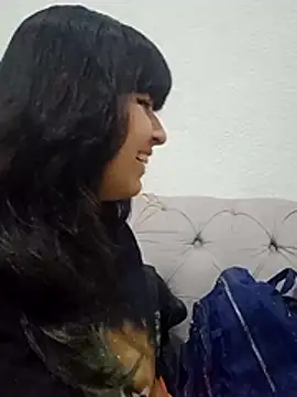 Snapshot of Liily_Foxxy chatting on June 15, 10:50 am Liily Foxxy online show from June 15, 10:50 am
