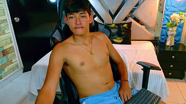 Tigger Collins online show from March 15, 8:37 pm