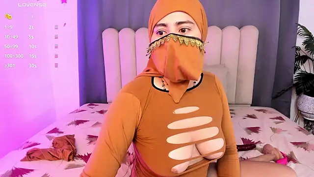 Snapshot of bahiya_aziz chatting on June 18, 3:38 pm bahiya aziz online show from June 18, 3:38 pm