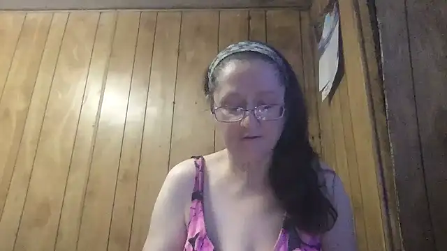 Snapshot of milfmichelle69 chatting on June 15, 11:56 am milfmichelle69 online show from June 15, 11:56 am