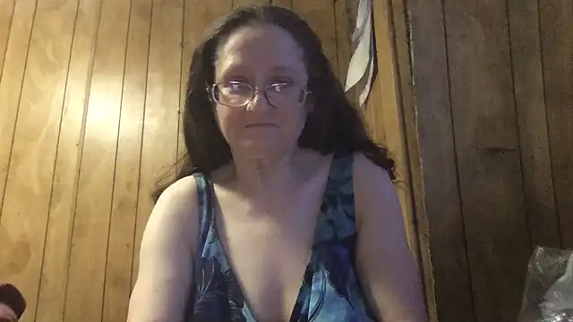 Snapshot of milfmichelle69 chatting on July 11, 12:46 am milfmichelle69 online show from July 11, 12:46 am
