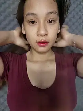 Snapshot of -Hicici- chatting on June 21, 12:35 am -Hicici- online show from June 21, 12:35 am
