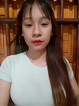Snapshot of -Hicici- chatting on July 9, 11:42 pm -Hicici- online show from July 9, 11:42 pm