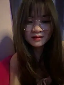 Snapshot of Cum-withyou chatting on May 7, 10:15 pm Cum-withyou online show from May 7, 10:15 pm