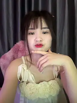 Snapshot of Cum-withyou chatting on June 7, 8:29 am Cum-withyou online show from June 7, 8:29 am