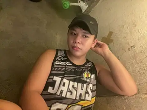 urasianrey online show from April 29, 4:44 pm