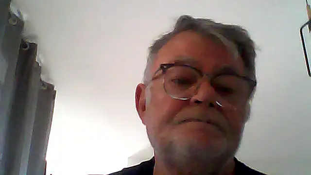 Snapshot of oura chatting on May 16, 6:43 am oura online show from May 16, 6:43 am