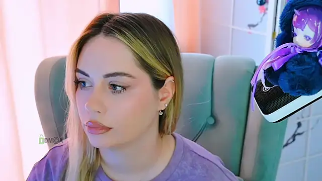 Snapshot of -ann- chatting on March 10, 10:09 am -ann- online show from March 10, 10:09 am