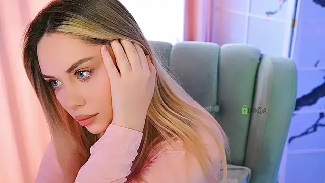 Snapshot of -ann- chatting on March 13, 8:10 am -ann- online show from March 13, 8:10 am