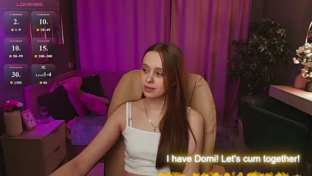 Snapshot of Megg_Ryan chatting on May 31, 2:13 pm Megg Ryan online show from May 31, 2:13 pm