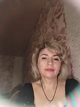 Snapshot of NataLilu826 chatting on May 18, 6:41 am NataLilu826 online show from May 18, 6:41 am