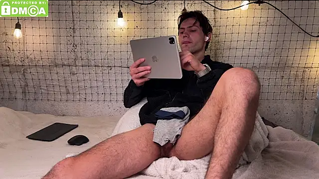 Daniel Vibe online show from March 21, 2:27 am