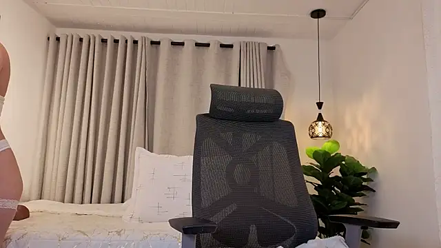 megan vg online show from June 12, 3:27 am