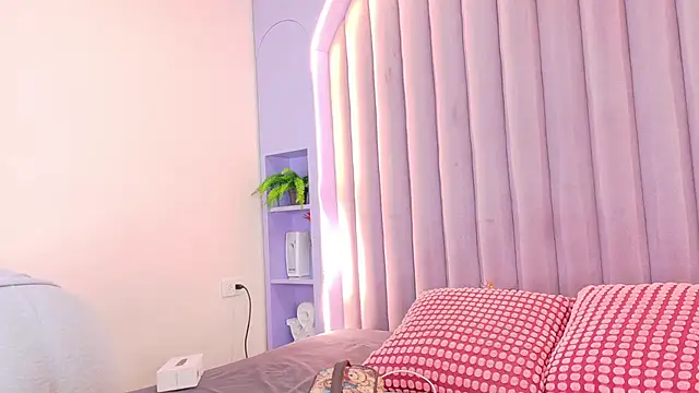 Snapshot of Meganlove__ chatting on July 10, 2:49 am Meganlove online show from July 10, 2:49 am