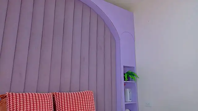 Snapshot of Meganlove__ chatting on July 27, 1:45 am Meganlove online show from July 27, 1:45 am