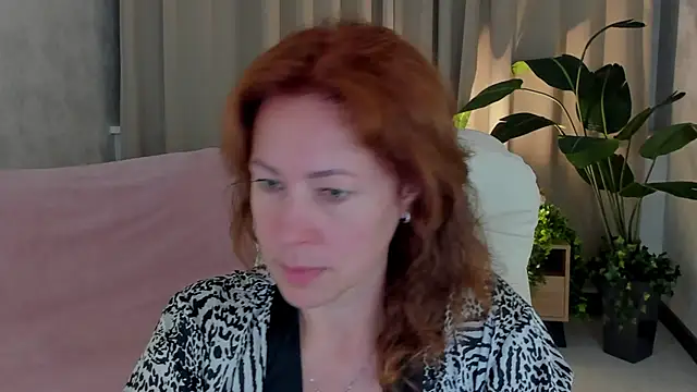 LeticiaRomano online show from May 18, 4:07 am