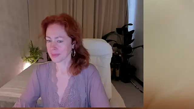 LeticiaRomano online show from May 29, 4:21 am