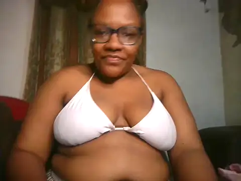 Snapshot of Momoxylxx chatting on March 10, 9:42 pm Momoxylxx online show from March 10, 9:42 pm