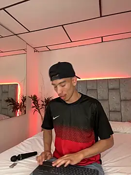 AndyRush   online show from March 17, 4:28 am