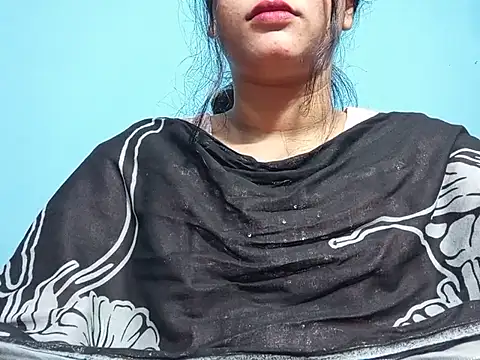 Emma 4433 online show from May 13, 4:37 pm