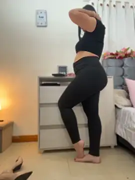 Snapshot of Isabella_Roses_ chatting on May 26, 11:01 pm Isabella Roses online show from May 26, 11:01 pm