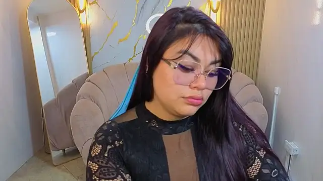 Samantha Roberts b online show from March 17, 8:12 pm