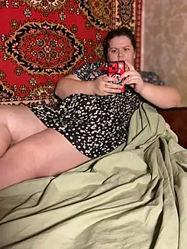 Snapshot of Nenssy555 chatting on June 12, 6:18 pm Nenssy555 online show from June 12, 6:18 pm