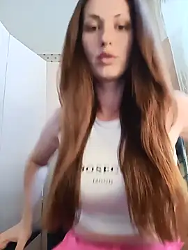 Snapshot of LunaCrystall chatting on June 24, 3:33 pm LunaCrystall online show from June 24, 3:33 pm