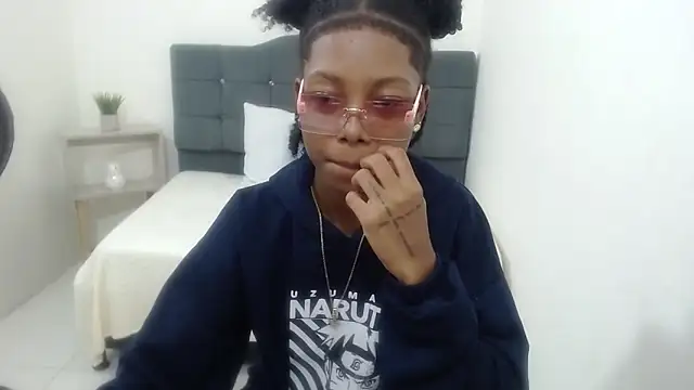 Snapshot of Naomi_Street chatting on March 14, 12:10 pm Naomi Street online show from March 14, 12:10 pm