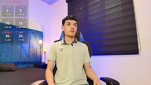 MikeLawford  online show from March 16, 8:13 pm