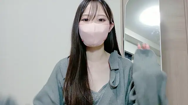 Snapshot of himachan_v chatting on April 14, 12:22 pm himachan v online show from April 14, 12:22 pm