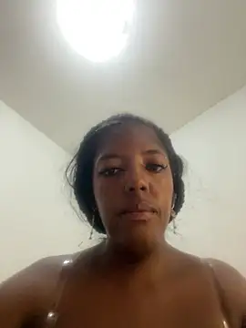 Snapshot of Brenda_hot27 chatting on May 28, 10:51 pm Brenda hot27 online show from May 28, 10:51 pm