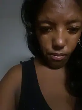Snapshot of Brenda_hot27 chatting on June 6, 8:52 am Brenda hot27 online show from June 6, 8:52 am