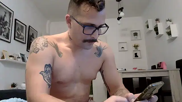 yanick931 online show from May 8, 10:48 pm