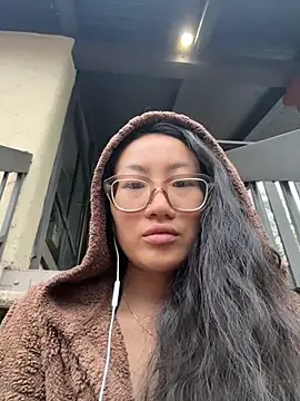 aliciahebixxx online show from July 9, 1:15 pm