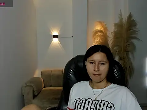 isabella grace18 online show from April 20, 1:47 pm