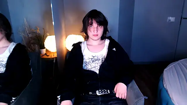 Snapshot of delalex chatting on June 10, 4:39 pm delalex online show from June 10, 4:39 pm
