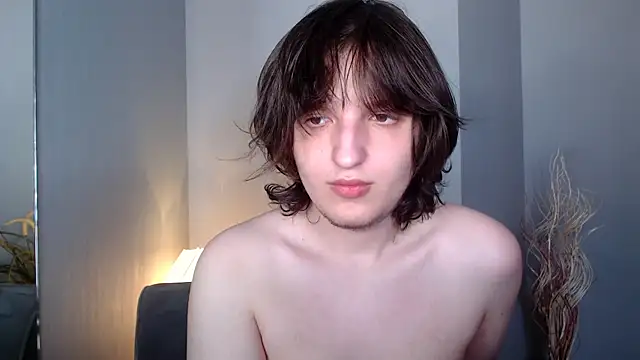 Snapshot of delalex chatting on June 17, 8:43 pm delalex online show from June 17, 8:43 pm