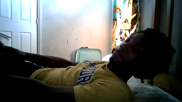 Snapshot of zacharyandrews778 chatting on May 26, 9:44 pm zacharyandrews778 online show from May 26, 9:44 pm
