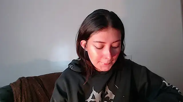 ivonny- online show from March 12, 8:15 pm