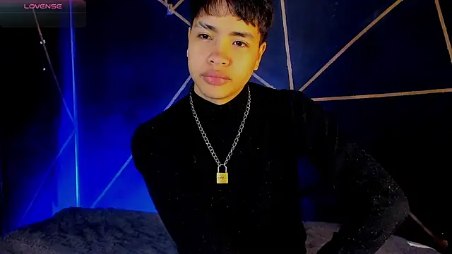 Lee Colee online show from April 30, 11:31 pm