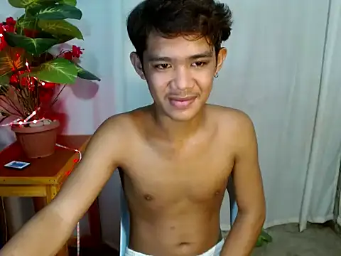 Snapshot of boynextdoorjosh chatting on July 7, 6:47 am boynextdoorjosh online show from July 7, 6:47 am