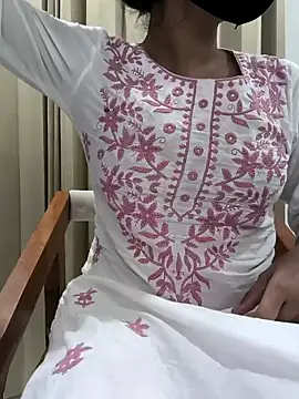 Snapshot of Jesmin_khan01 chatting on May 6, 5:18 pm Jesmin khan01 online show from May 6, 5:18 pm