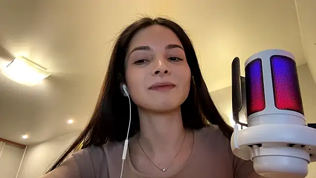 Mikytiki online show from March 13, 6:36 pm