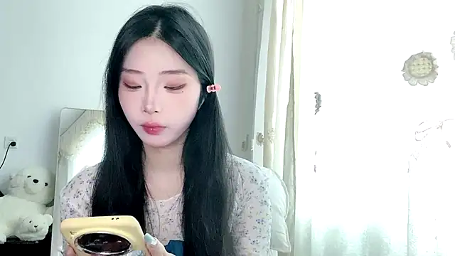 yiyibaby2026 online show from April 29, 2:04 am