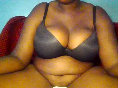 Snapshot of Milky_Titts chatting on May 29, 5:16 am Milky Titts online show from May 29, 5:16 am
