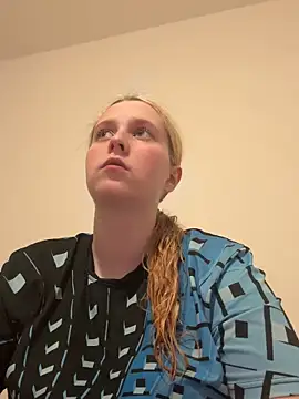 Young Milka online show from March 14, 9:09 pm