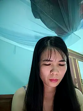 Geelio-playsx24 online show from May 2, 1:43 am