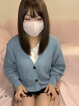 Snapshot of ichigonoiichan chatting on April 21, 12:01 am ichigonoiichan online show from April 21, 12:01 am
